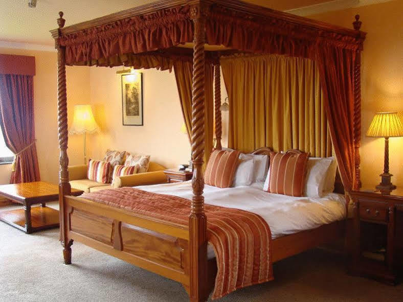 Mallyan Spout Hotel Ґоатленд Екстер'єр фото
